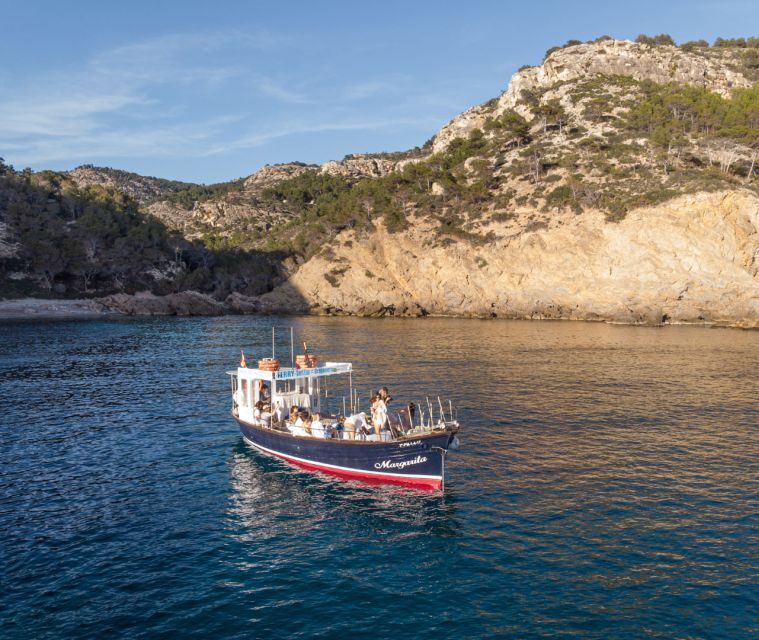 Andratx: 2h Afternoon Tour & snorkelling - Crew and On-Board Feel: Friendly Service Counts