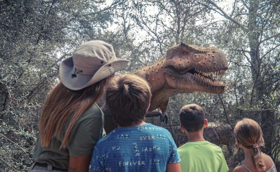 From Palma de Mallorca: Dinosaurland tour - Photo and video time: how to use the 2.25 hours well