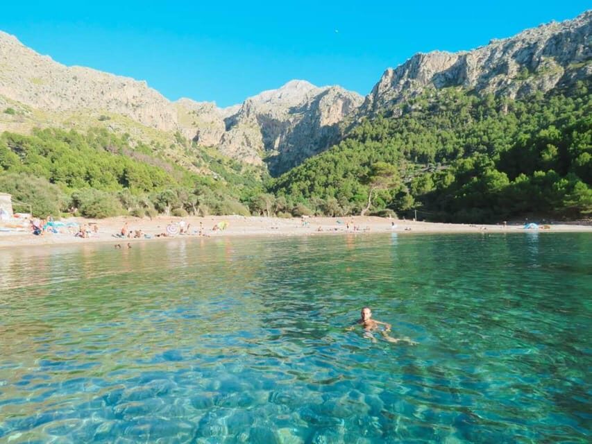 Mallorca: Sa Calobra / Cala Tuent with Snorkeling and SUP - The Gear Setup: GoPro, Umbrellas, Picnic Cooler, and Beach Games