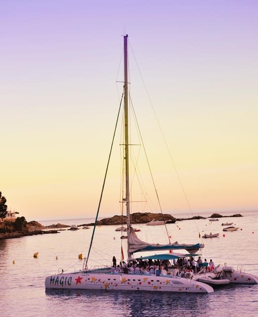Palma de Mallorca: Sunset Sailing Catamaran Trip with Drink - Key Points to Know Before You Go