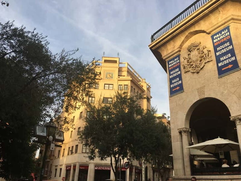 Palma Old Town Insider Tour with visit of the Cathedral - Timing, Heat, and Walking Comfort