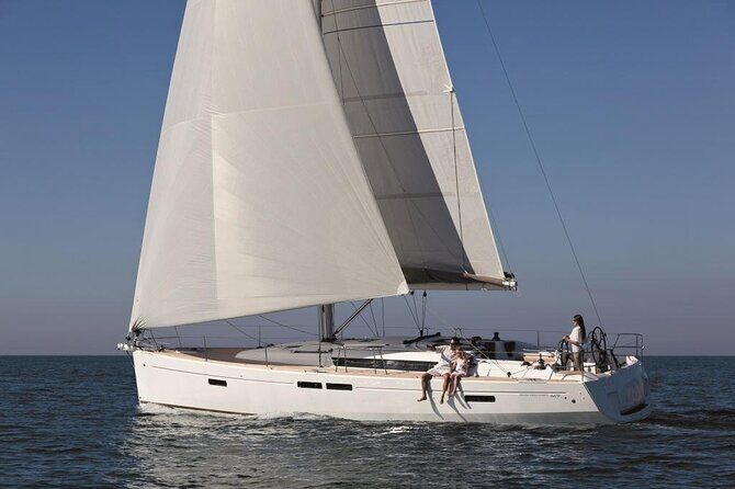 Private Sunset Cruise on Sailing Boat - The crew’s role: Vaso and Argy (and how they handle real conditions)